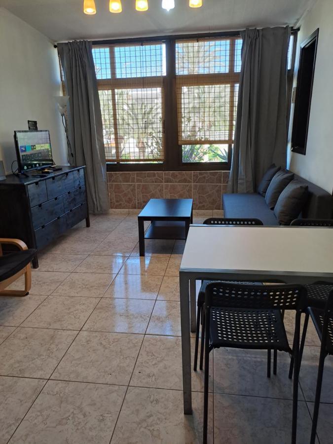 Primavera Appartement Tot 7 Personen Ideaal Voor Backpackers Arona  Kültér fotó