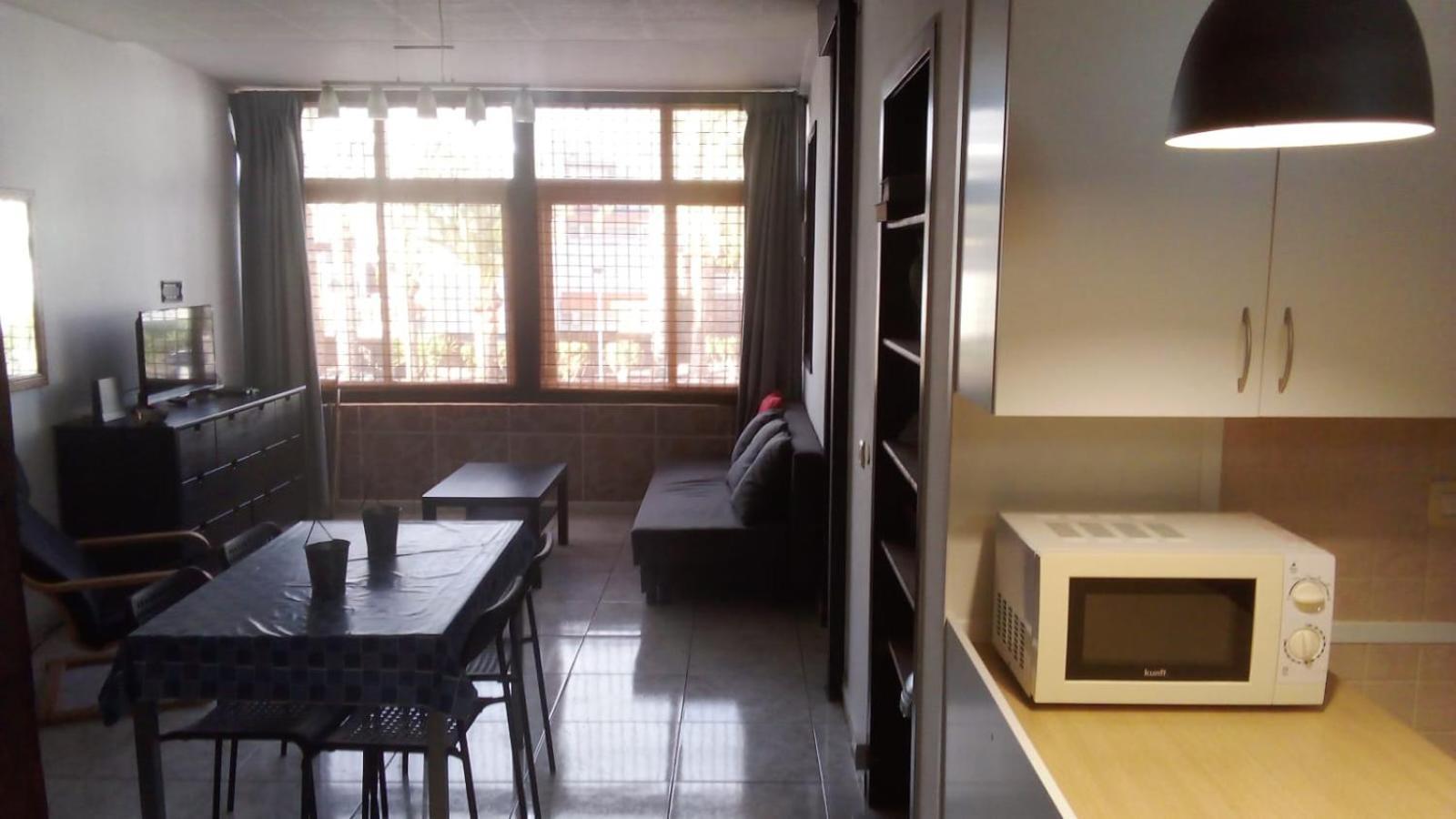 Primavera Appartement Tot 7 Personen Ideaal Voor Backpackers Arona  Kültér fotó